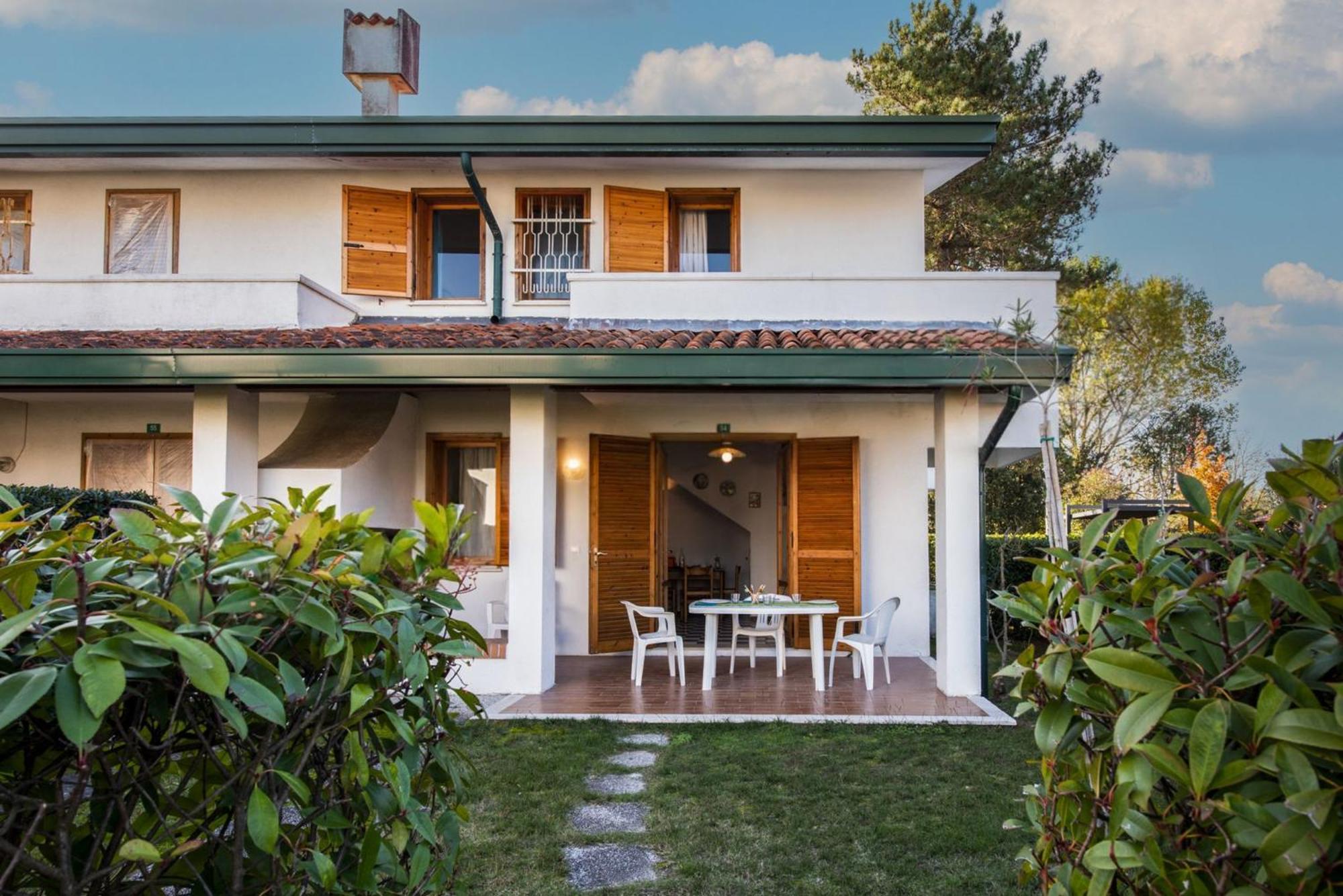 Townhouse With Pool, Garden And Close To Bibione